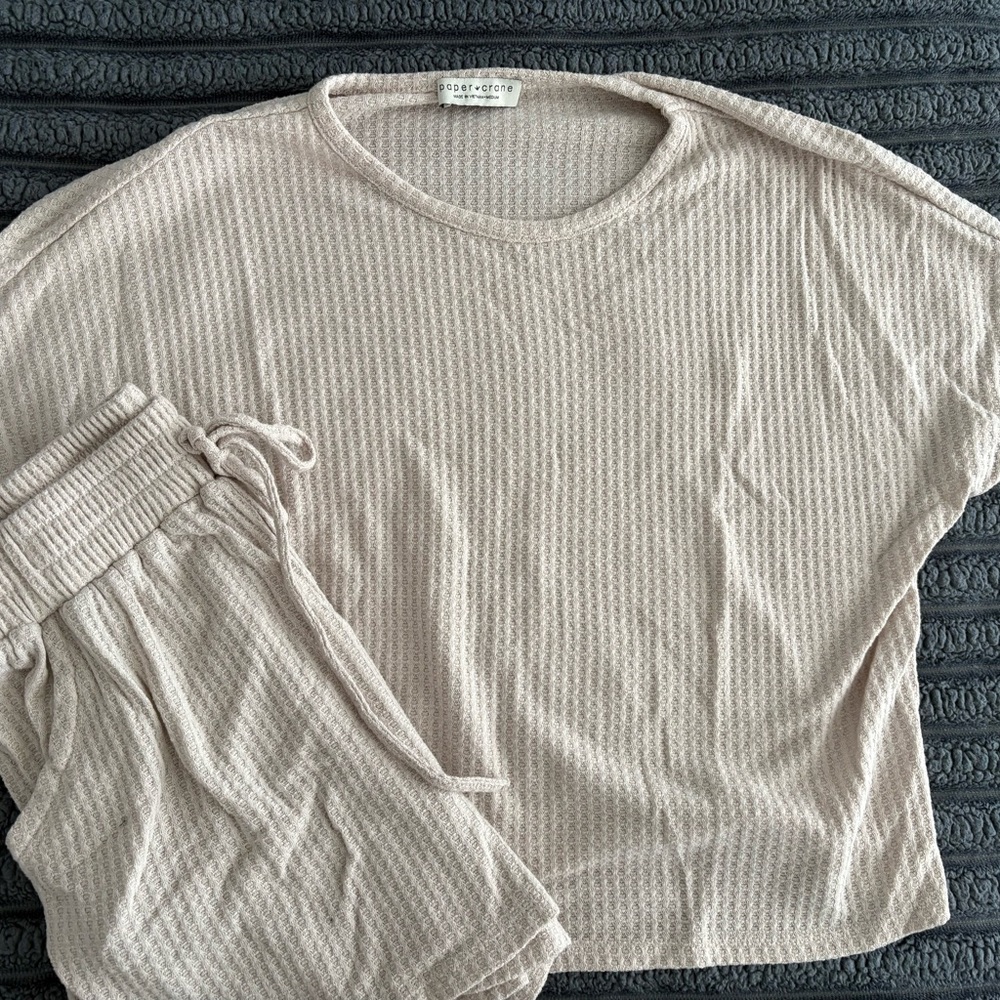 Paper Crane Cream Textured Lounge Pants
